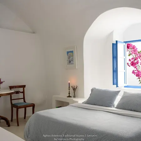 Aghios Artemios Traditional 3* Imerovigli (Santorini)