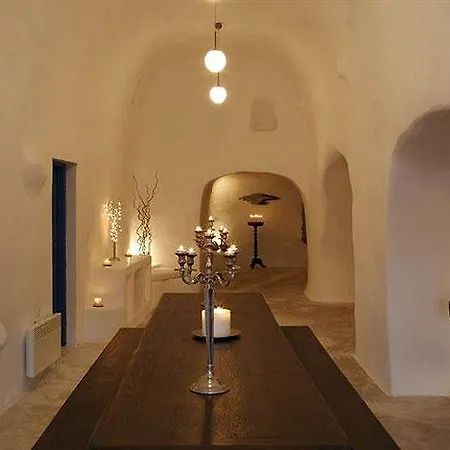 Aghios Artemios Traditional Hotel 3*