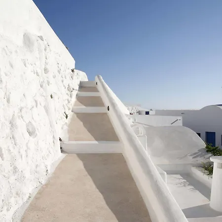 Aghios Artemios Traditional 3* Imerovigli (Santorini)