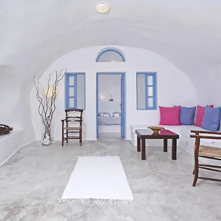 Aghios Artemios Traditional Hotel 3*